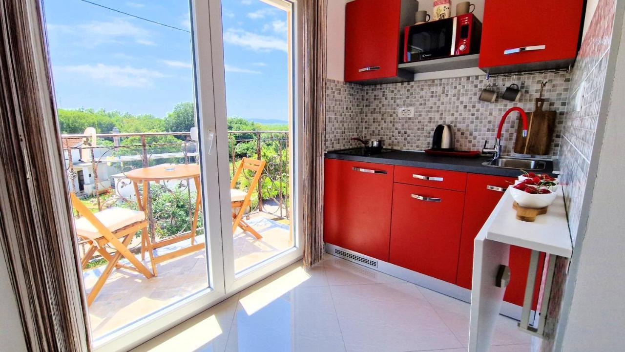 Apartments Pinezic Skrbčići Екстериор снимка